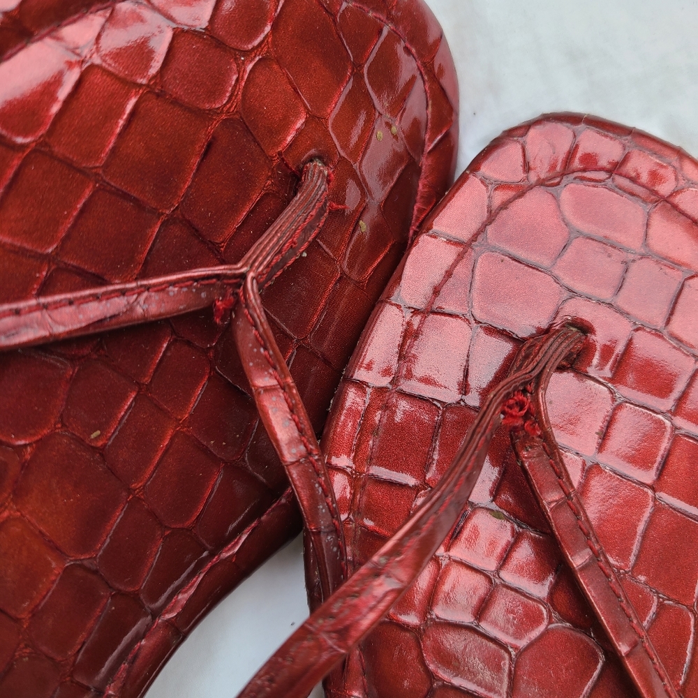 Steve Madden Patterned Maroon Flops - image 6